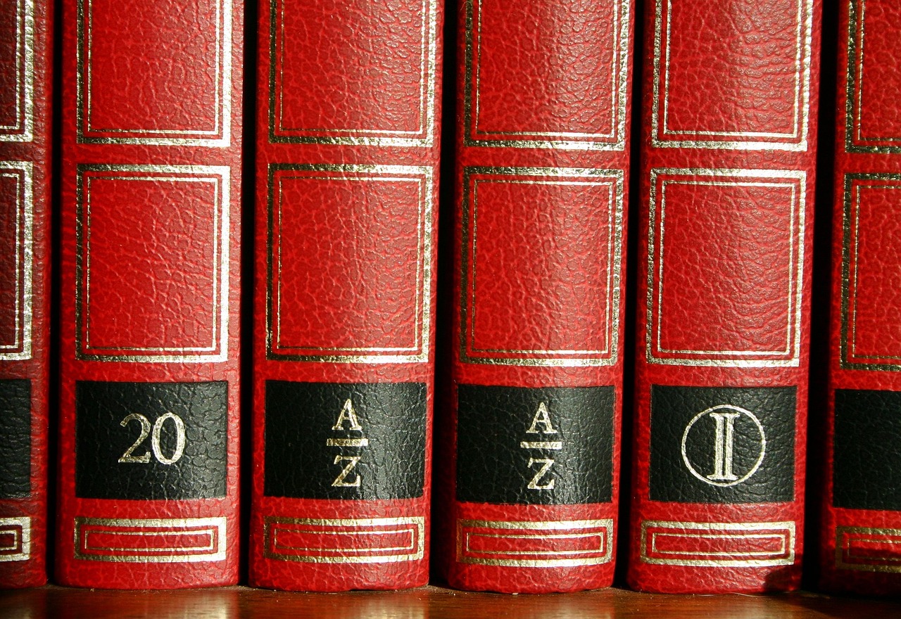 777778888精准免费四肖2025年与77777888管家婆三肖四码,全面释义、解释与落实与警惕虚假宣传-全面释义、解释与落实今日热门：